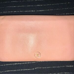 Chanel Wallet Long Coco Mark/Button Light Pink Authentic Pre-Loved
